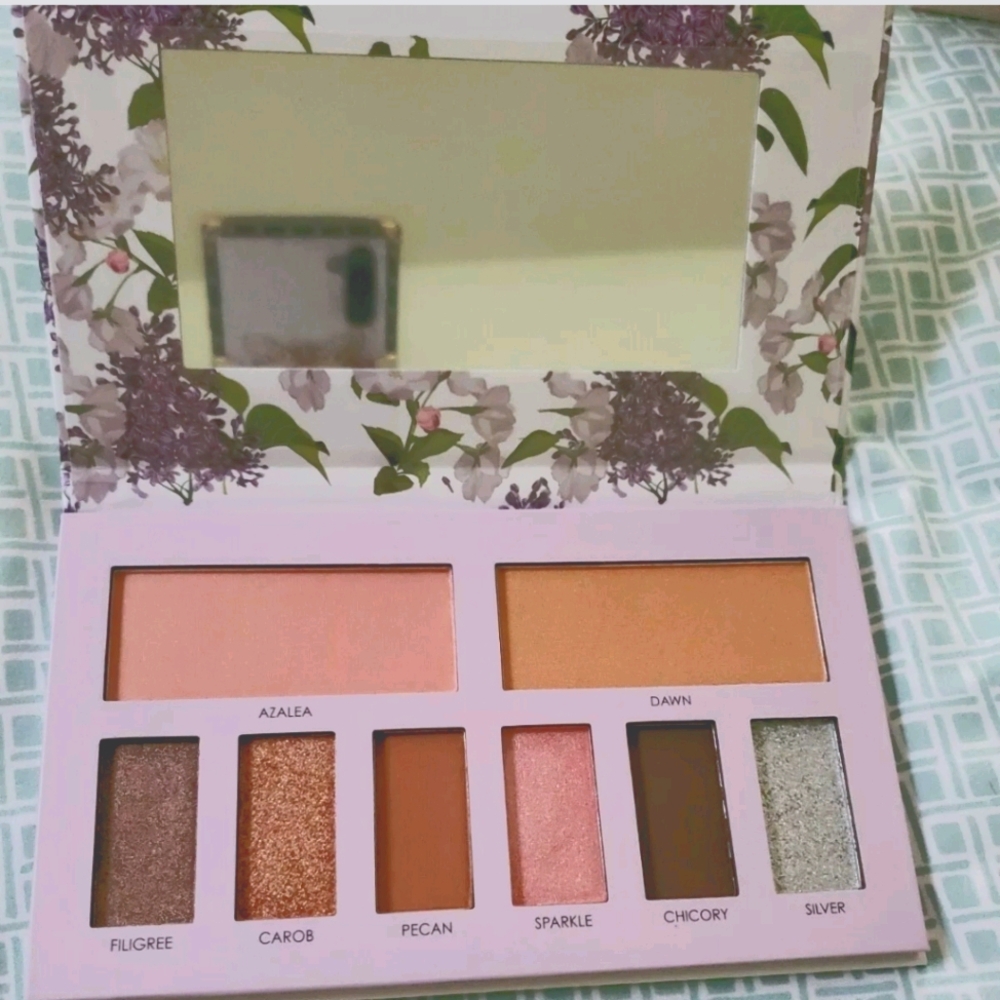 BRAND NEW Sakura&Sage Seraphine Vegan Eyeshadow